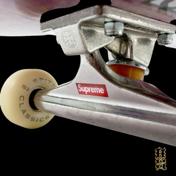 Trucks Independent x Supreme - Imagen 2