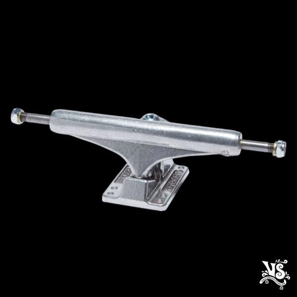 Trucks Independent Mid